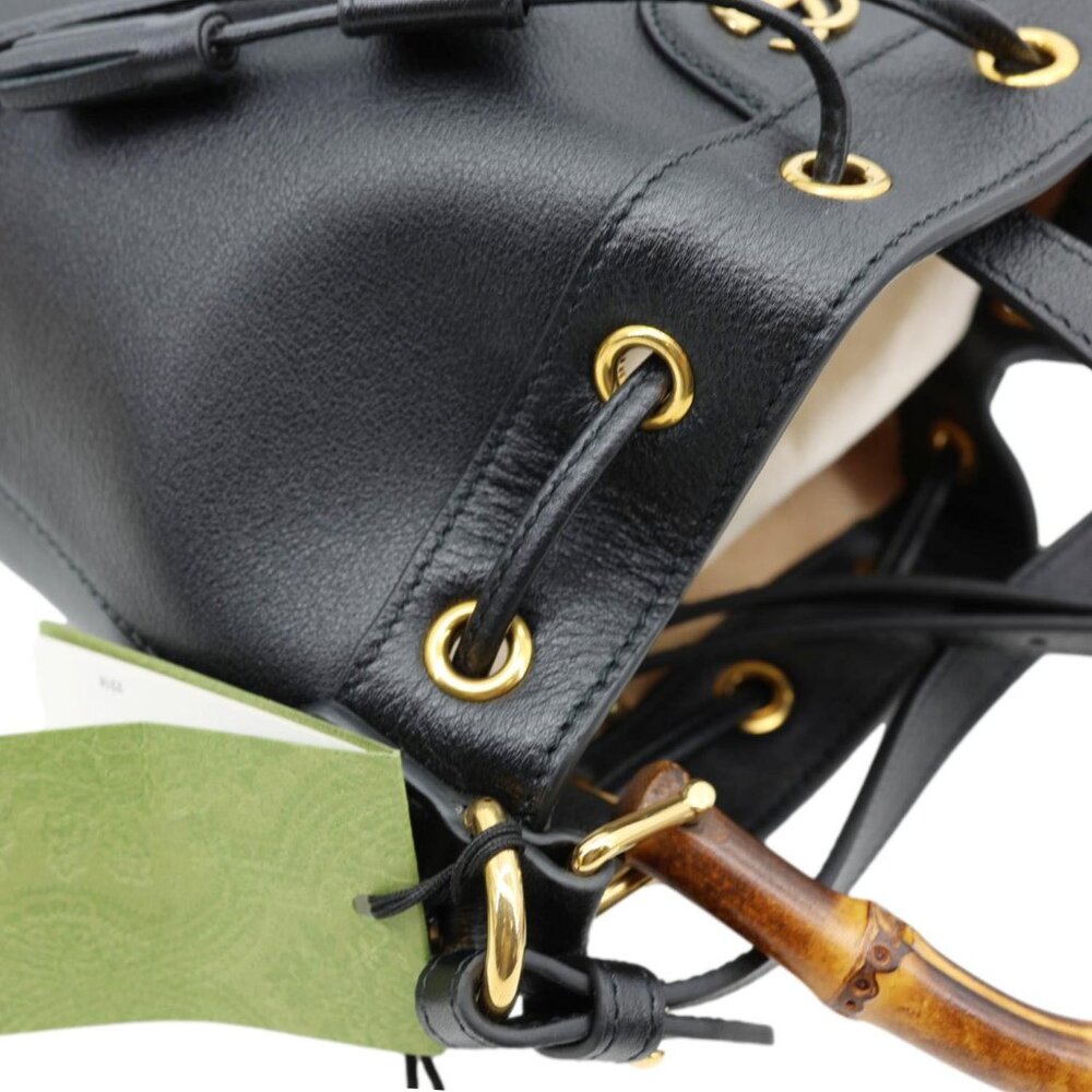 Gucci  Diana Bamboo Leather Bucket Bag Black 724652 - Picture 6 of 13